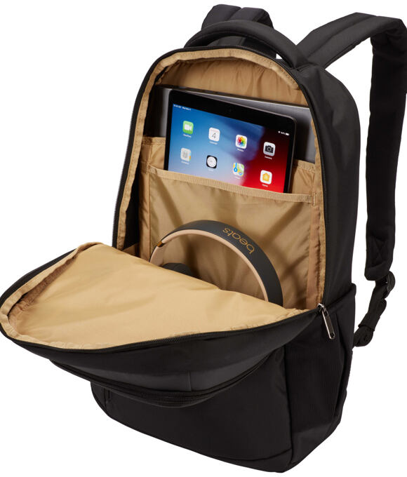 Batoh na notebook Case Logic Propel PROPB116, Black, 17 L