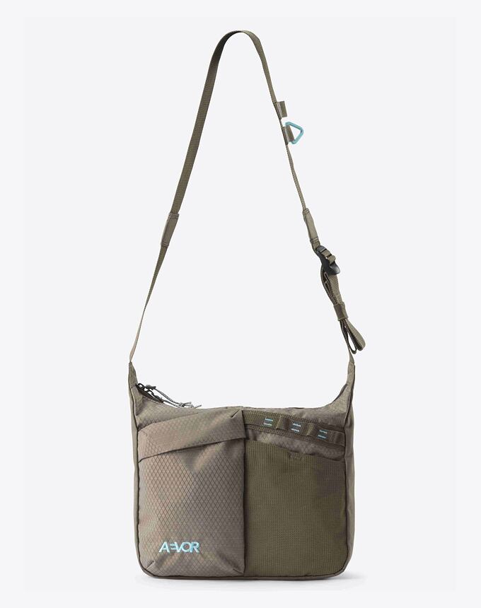 Taštička Přes Rameno Aevor Ut Sacoche, Utility Coffee Brown
